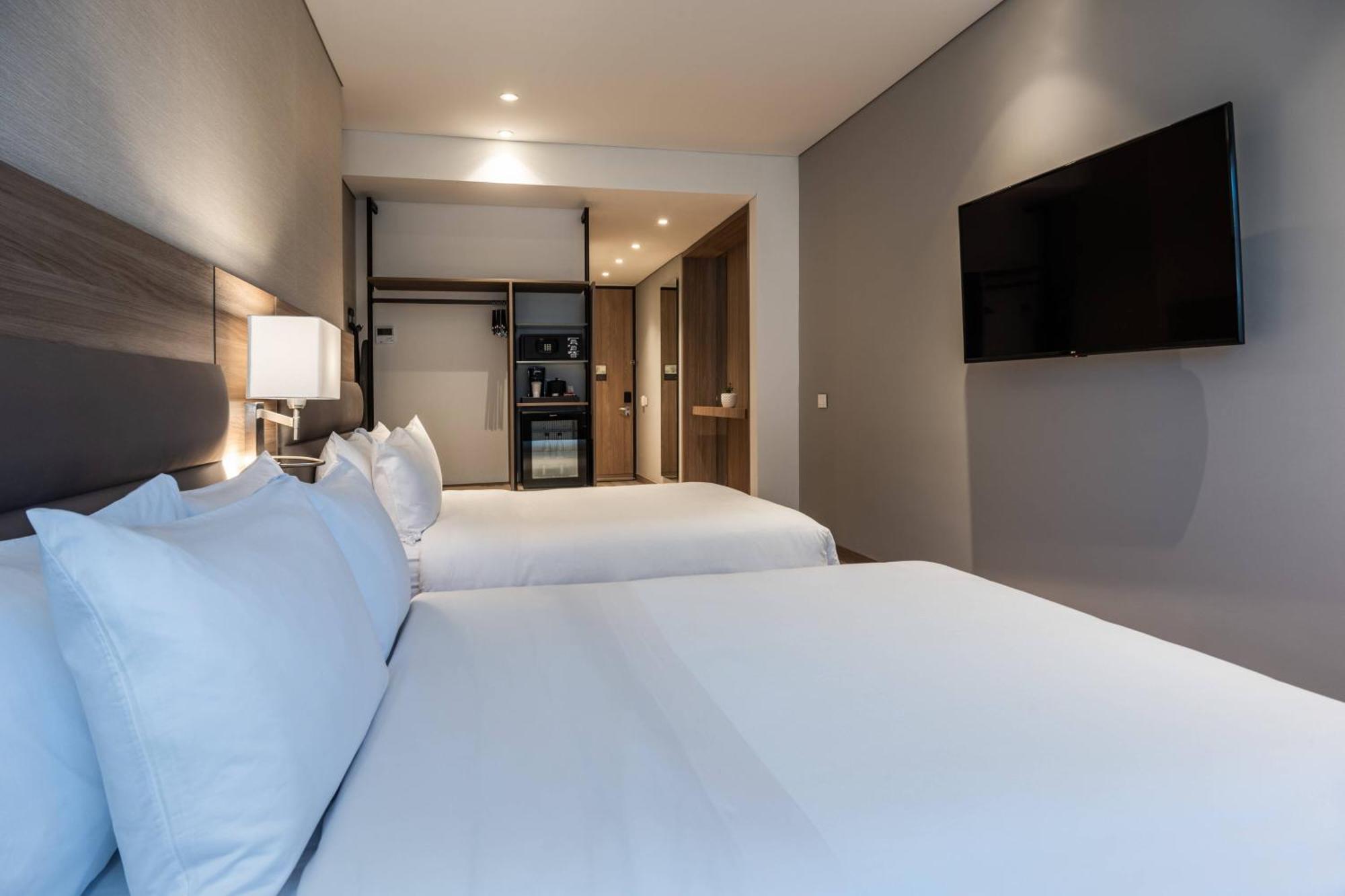 Ac Hotel By Marriott Bogota Zona T Bagian luar foto