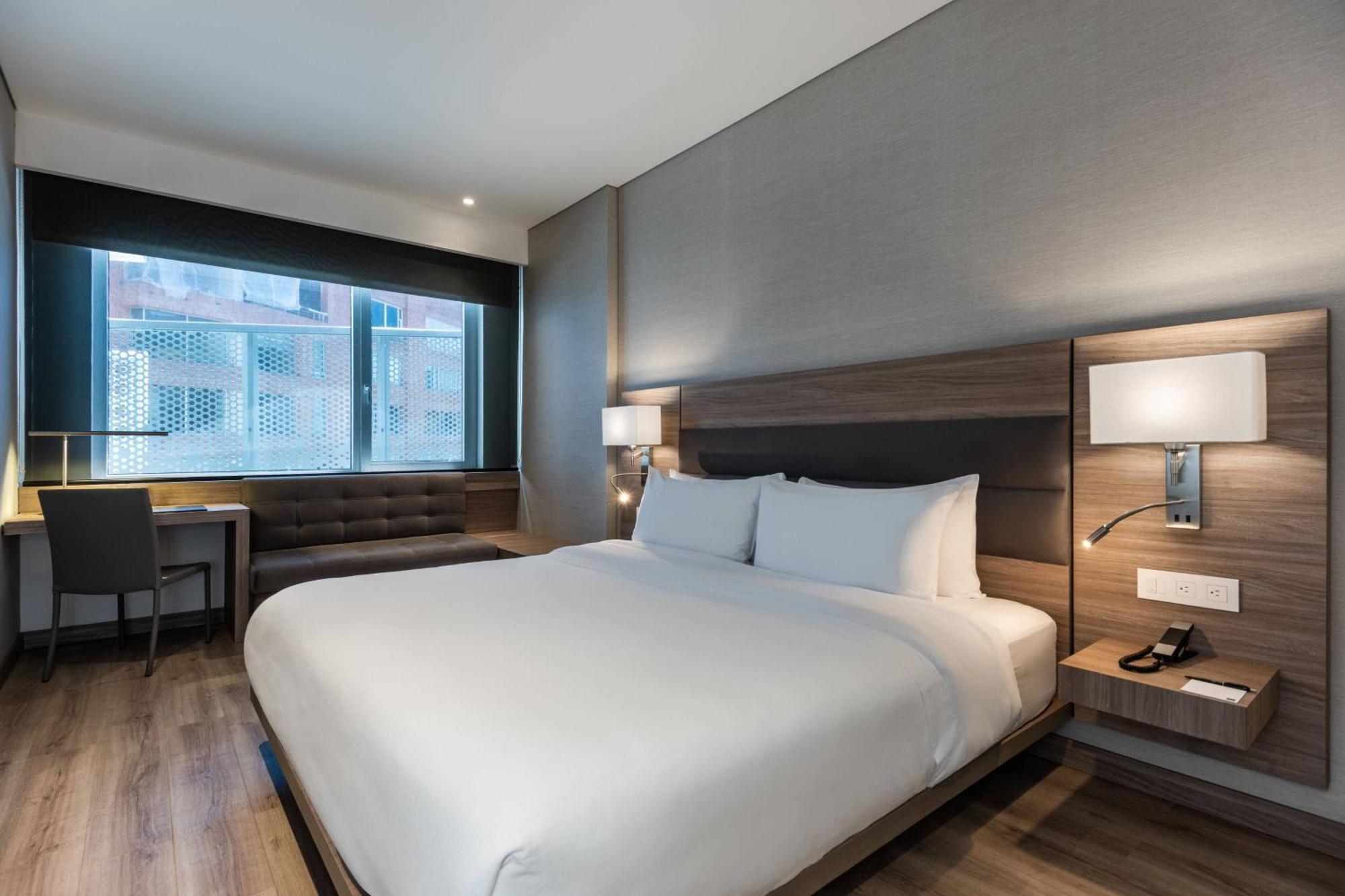 Ac Hotel By Marriott Bogota Zona T Bagian luar foto