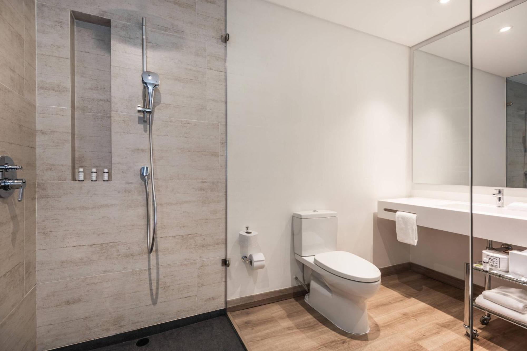 Ac Hotel By Marriott Bogota Zona T Bagian luar foto